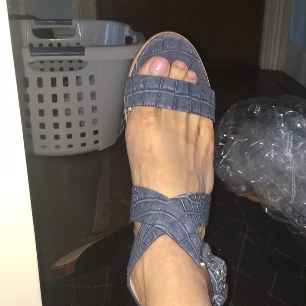 Excellent used condition Via Spiga sandals